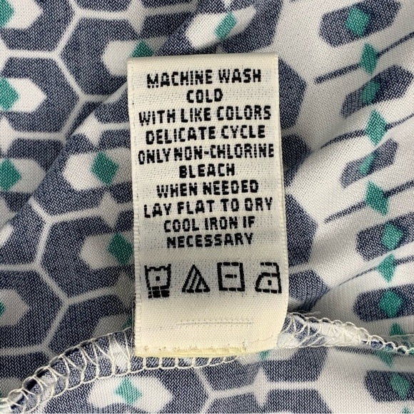 Small Max Studio White Blue Green Skirt Stretch 4 6 Geometric Print A Line - Picture 9 of 9